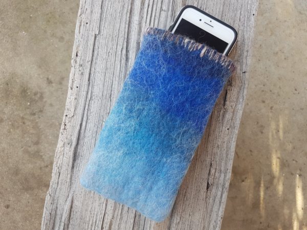 Felted case for glasses or phone - Image 7