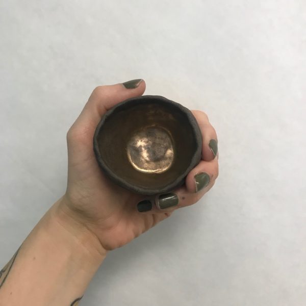 gold pinch pot